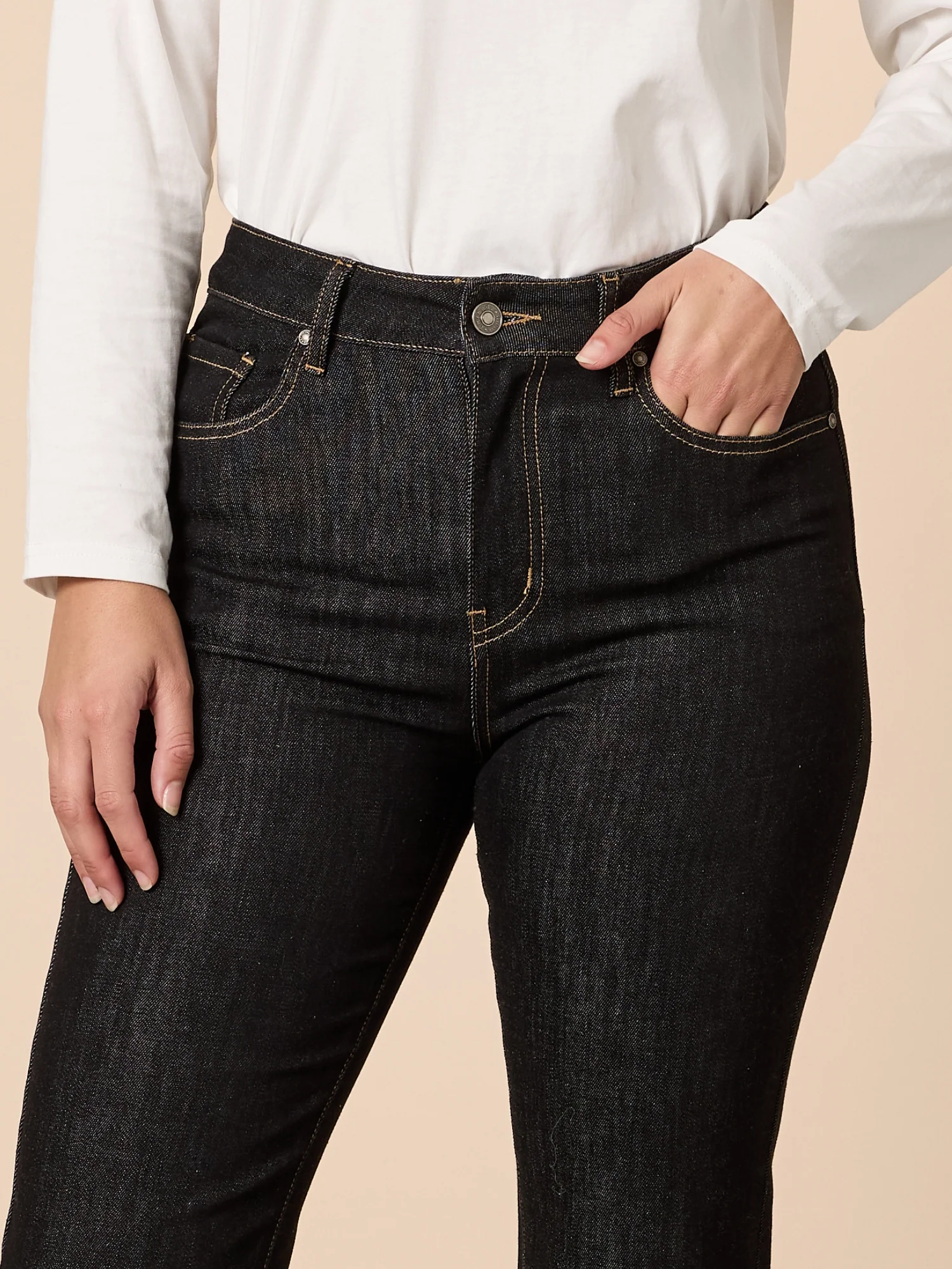 The Retro Cuff Straight Leg Jean - Black - Image 5