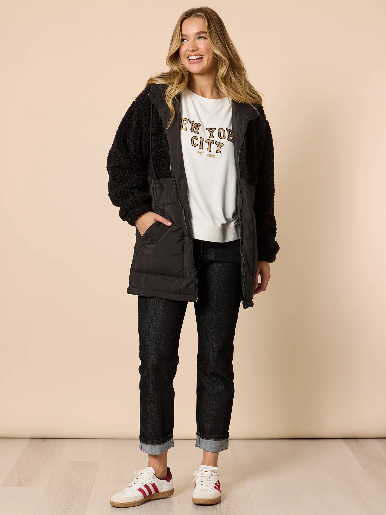 The Retro Cuff Straight Leg Jean - Black - Image 9