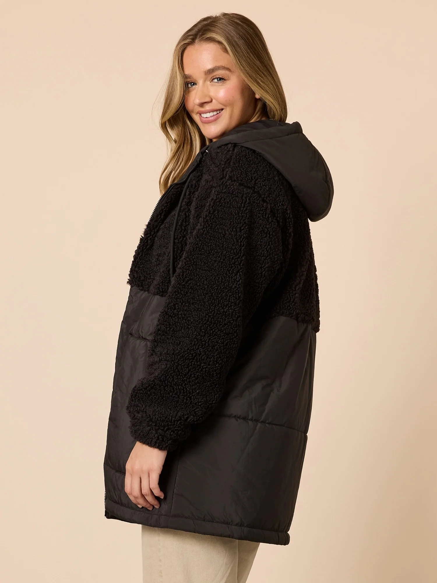 The Teddy Hooded Puffer Jacket - Black - Image 3