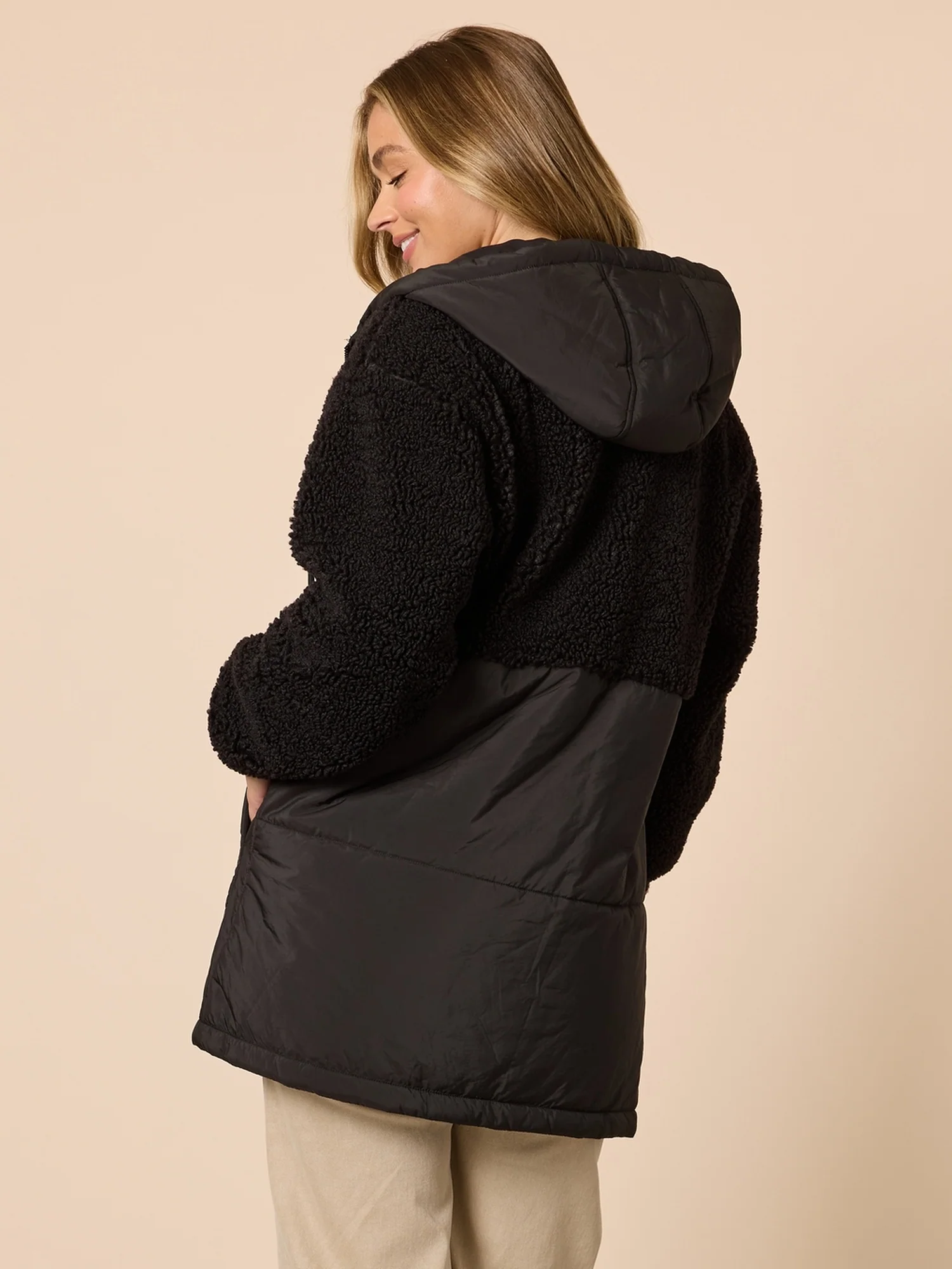 The Teddy Hooded Puffer Jacket - Black - Image 4