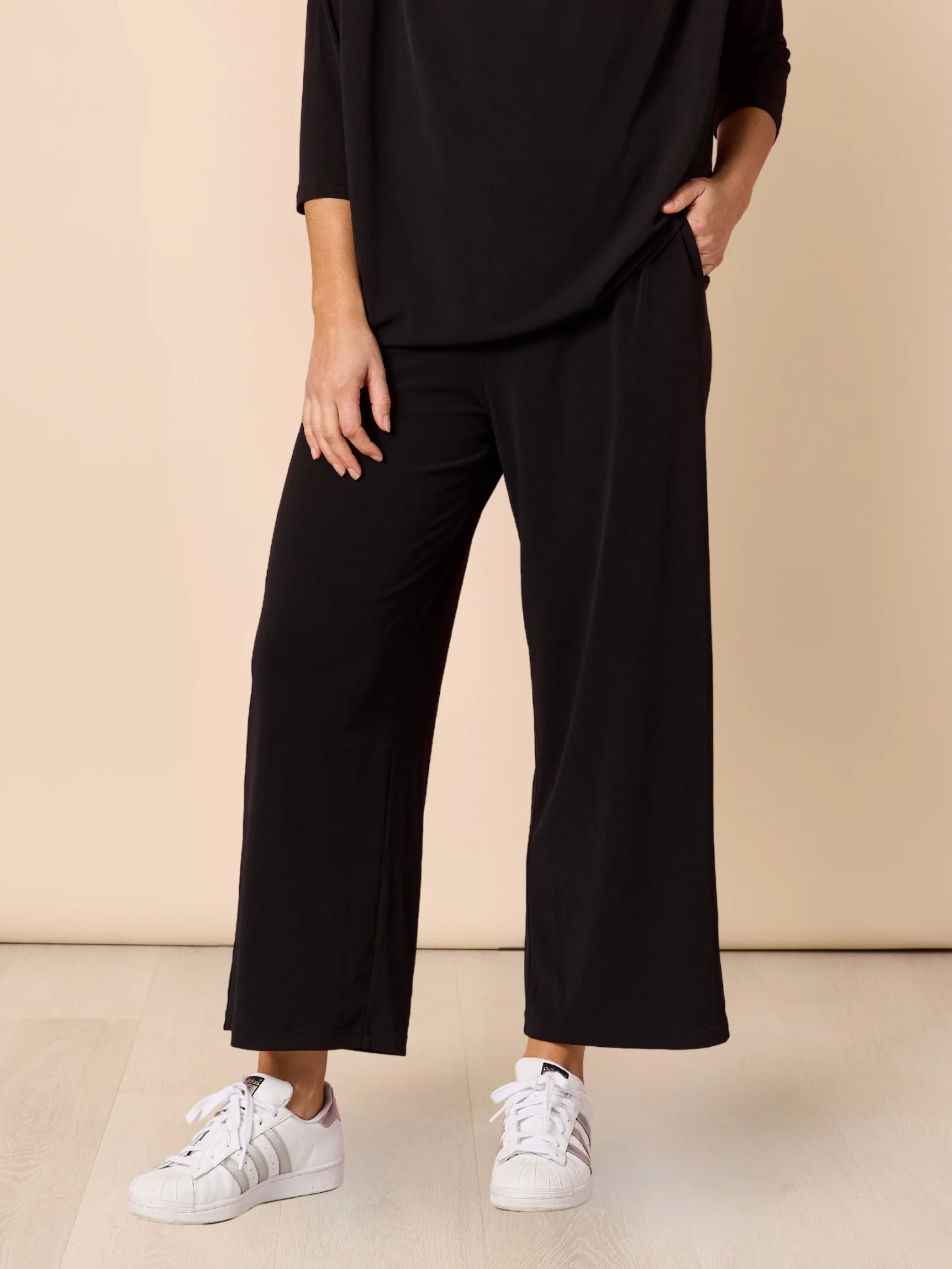 Traveller Wide Leg Pant - Black