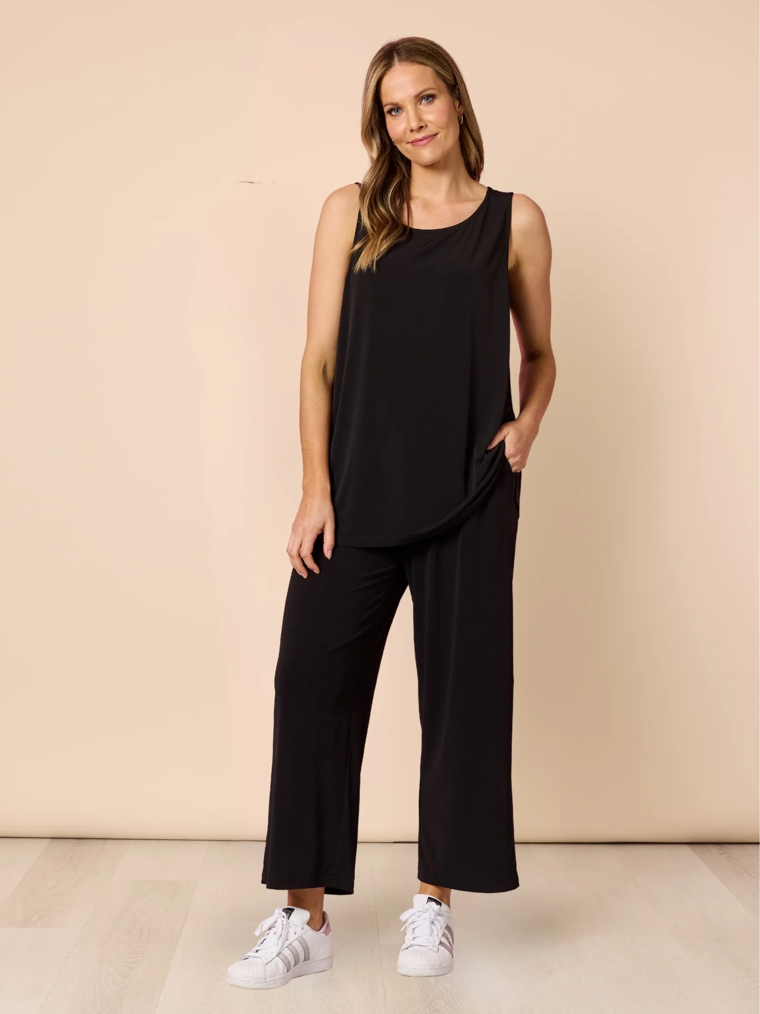 Traveller Wide Leg Pant - Black - Image 5