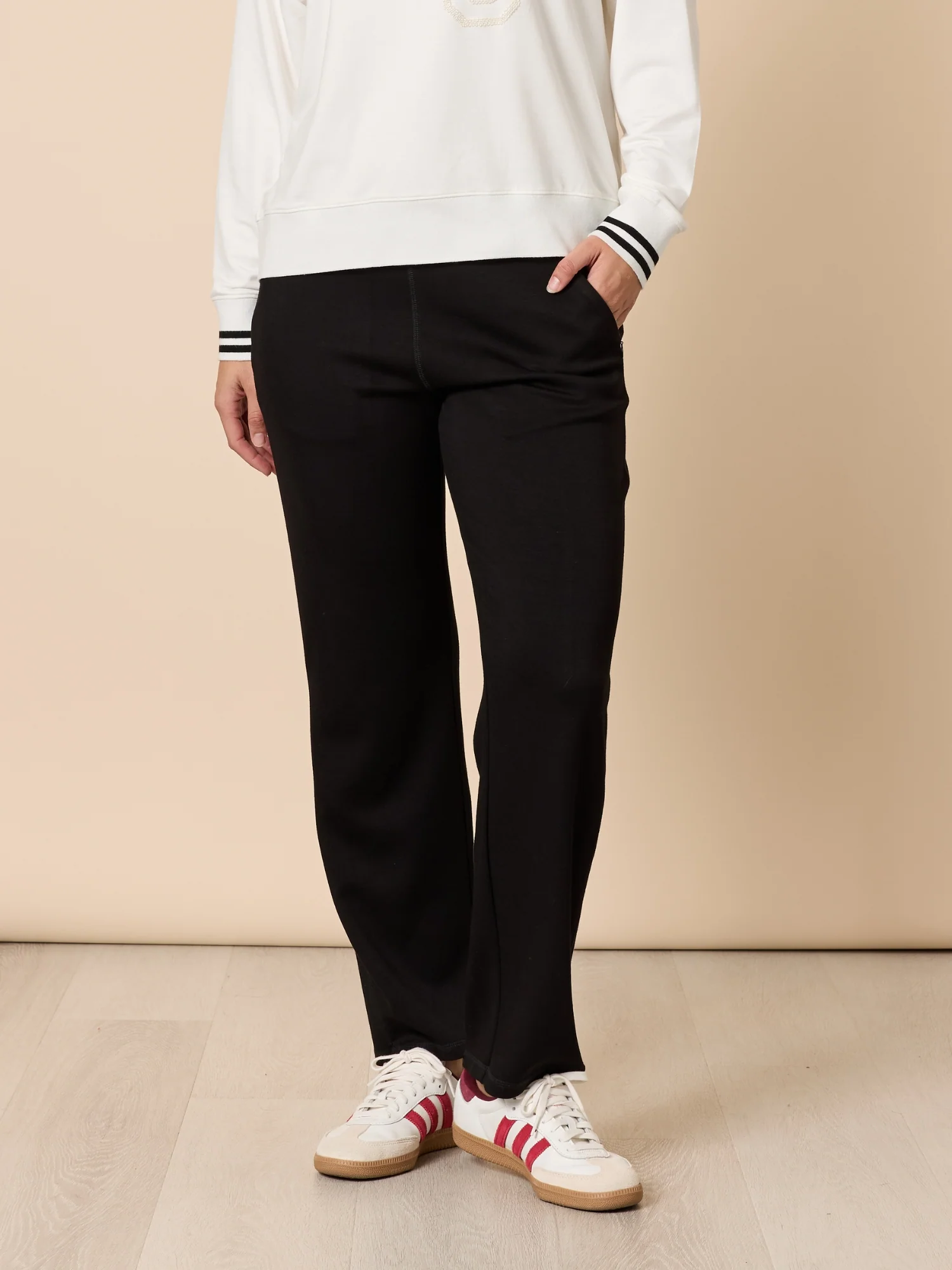 Urban City Straight Leg Pant - Black